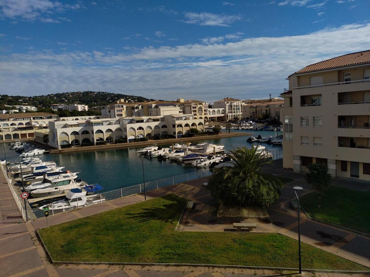 Mer, Bateau Σετ Εξωτερικό φωτογραφία
